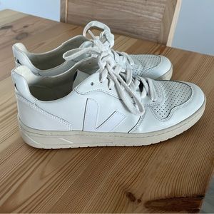 Veja sneakers V-10 leather white gently used.